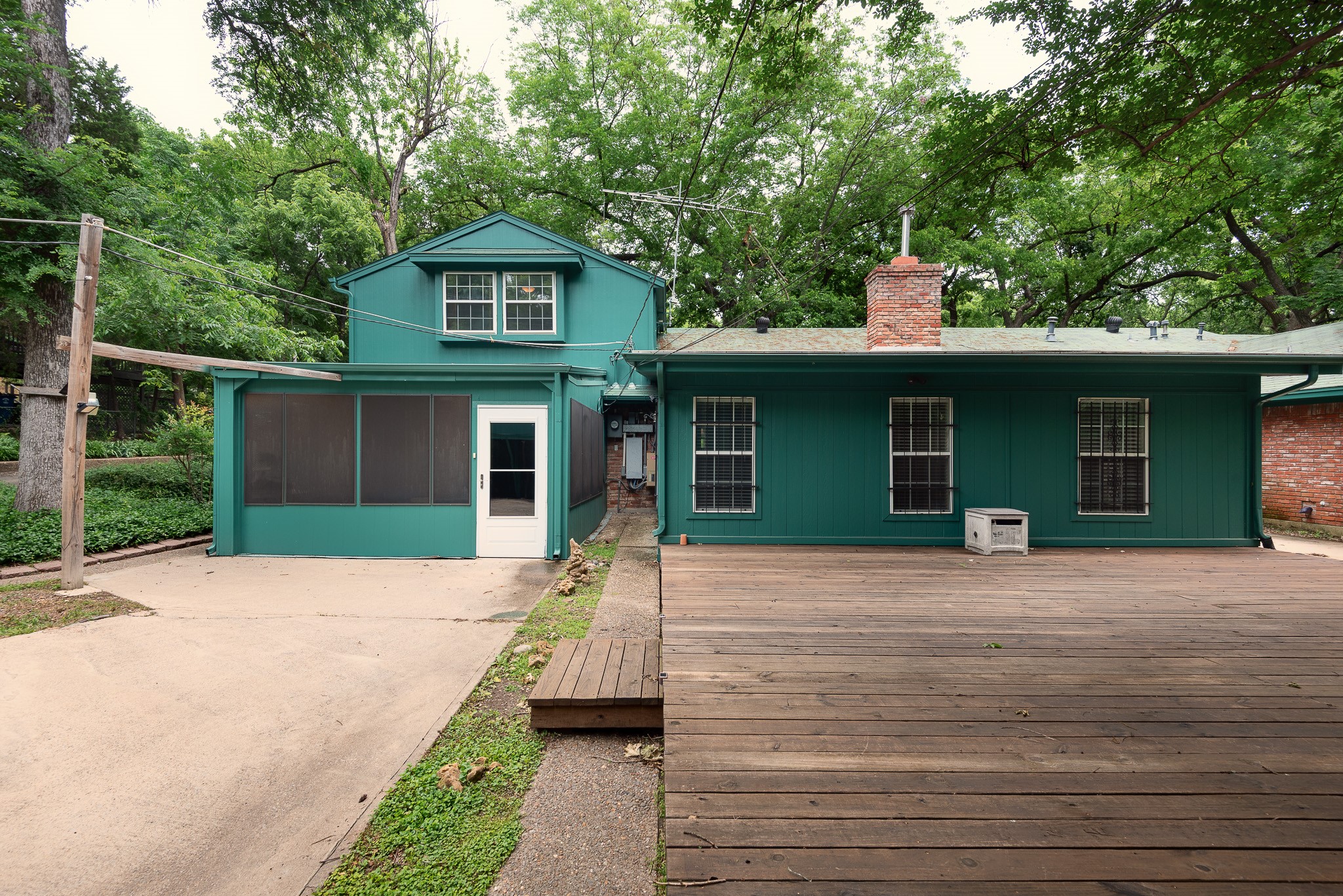5731 Mona Lane Dallas TX 75236