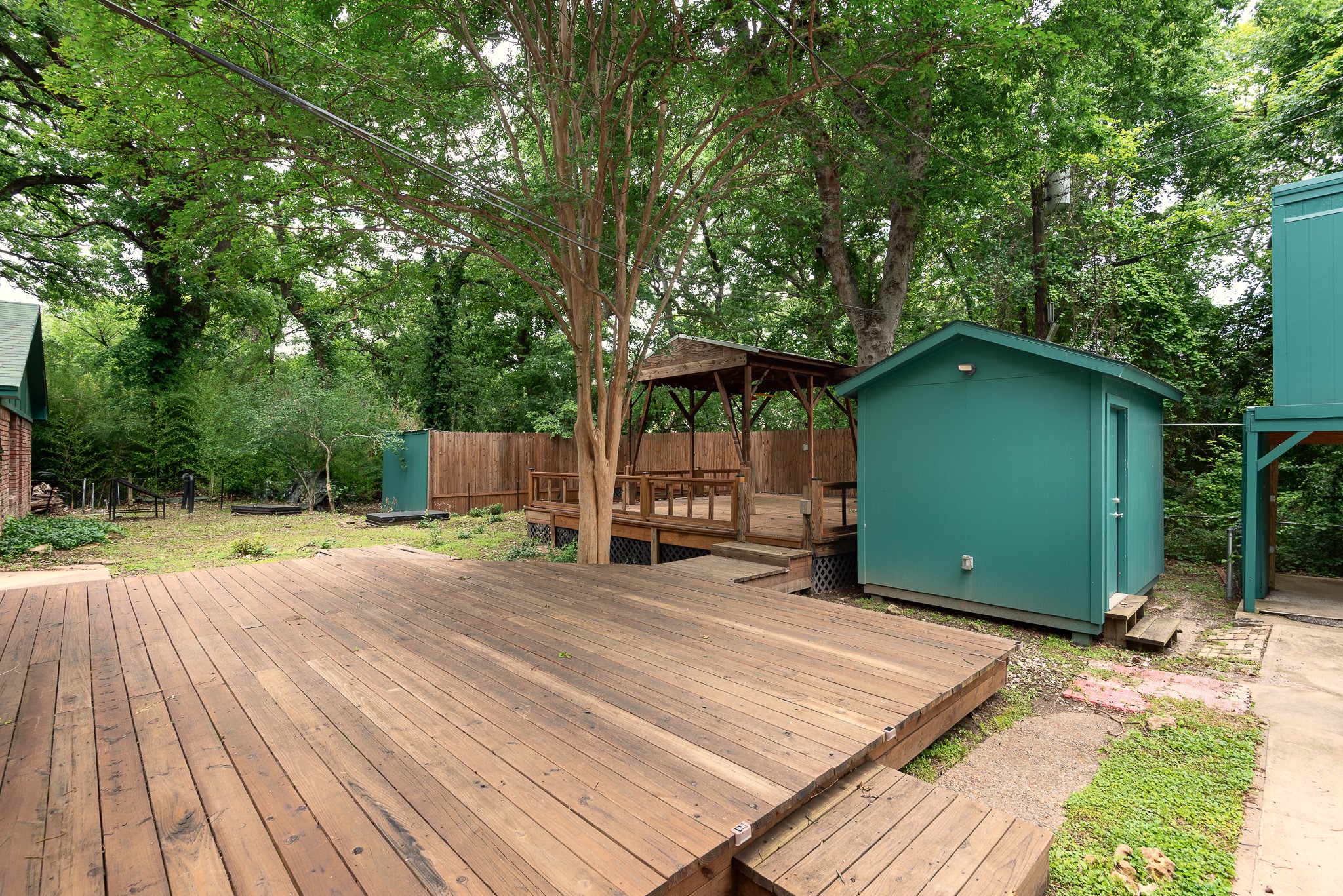 5731 Mona Lane Dallas TX 75236