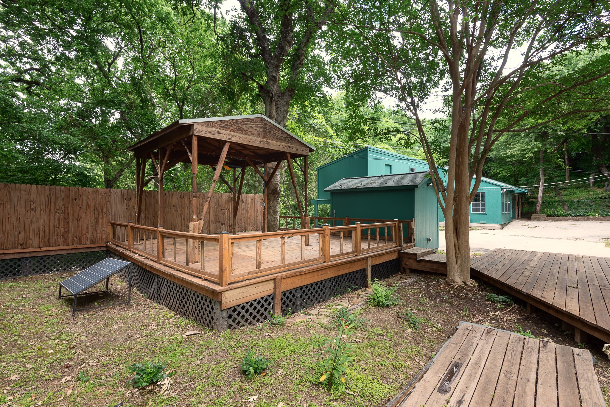 5731 Mona Lane Dallas TX 75236