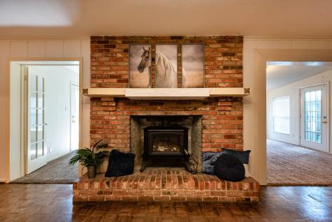 5731 Mona Lane Dallas TX 75236