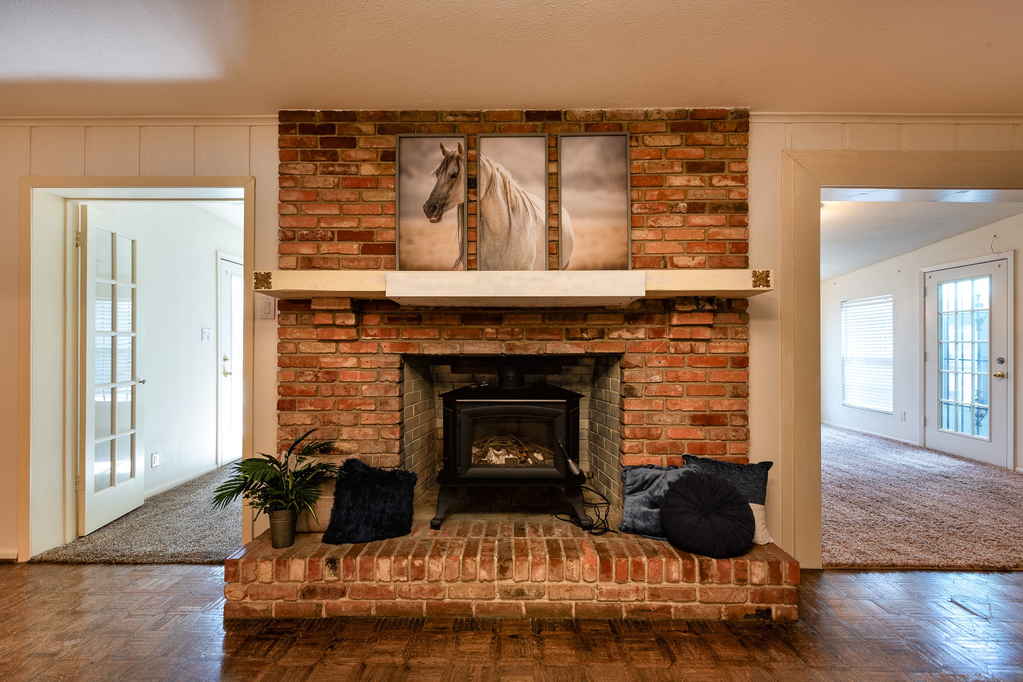 5731 Mona Lane Dallas TX 75236