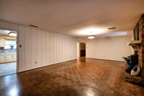 5731 Mona Lane Dallas TX 75236
