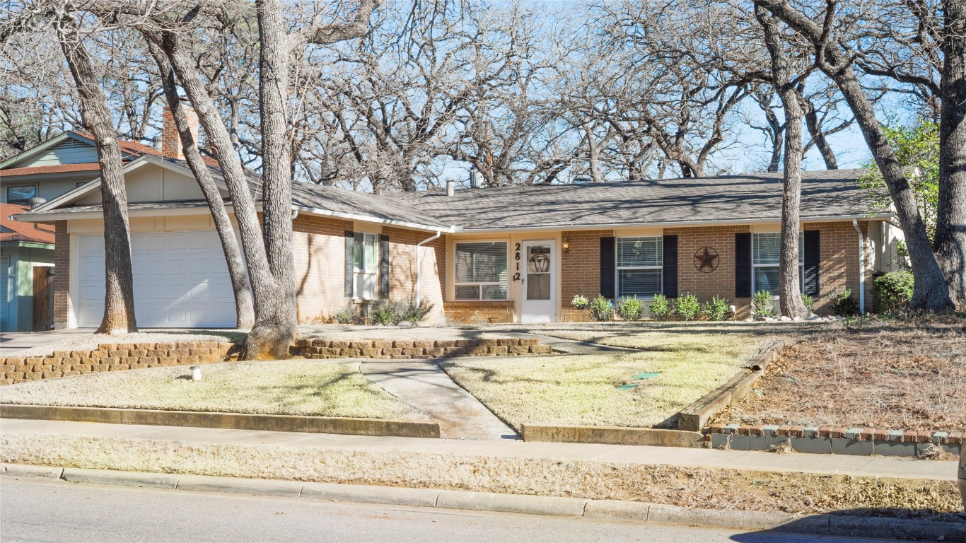 2812 Norwood Lane Arlington TX 76013