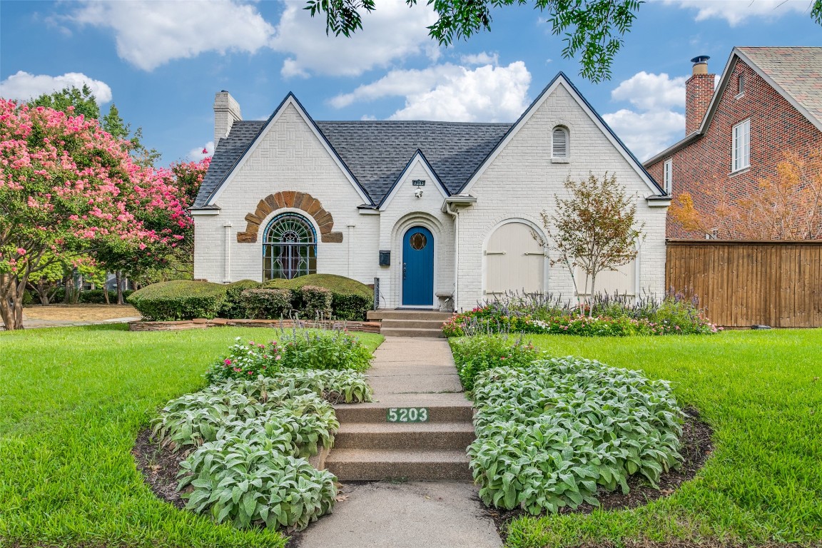 5203 Mercedes Avenue Dallas TX 75206