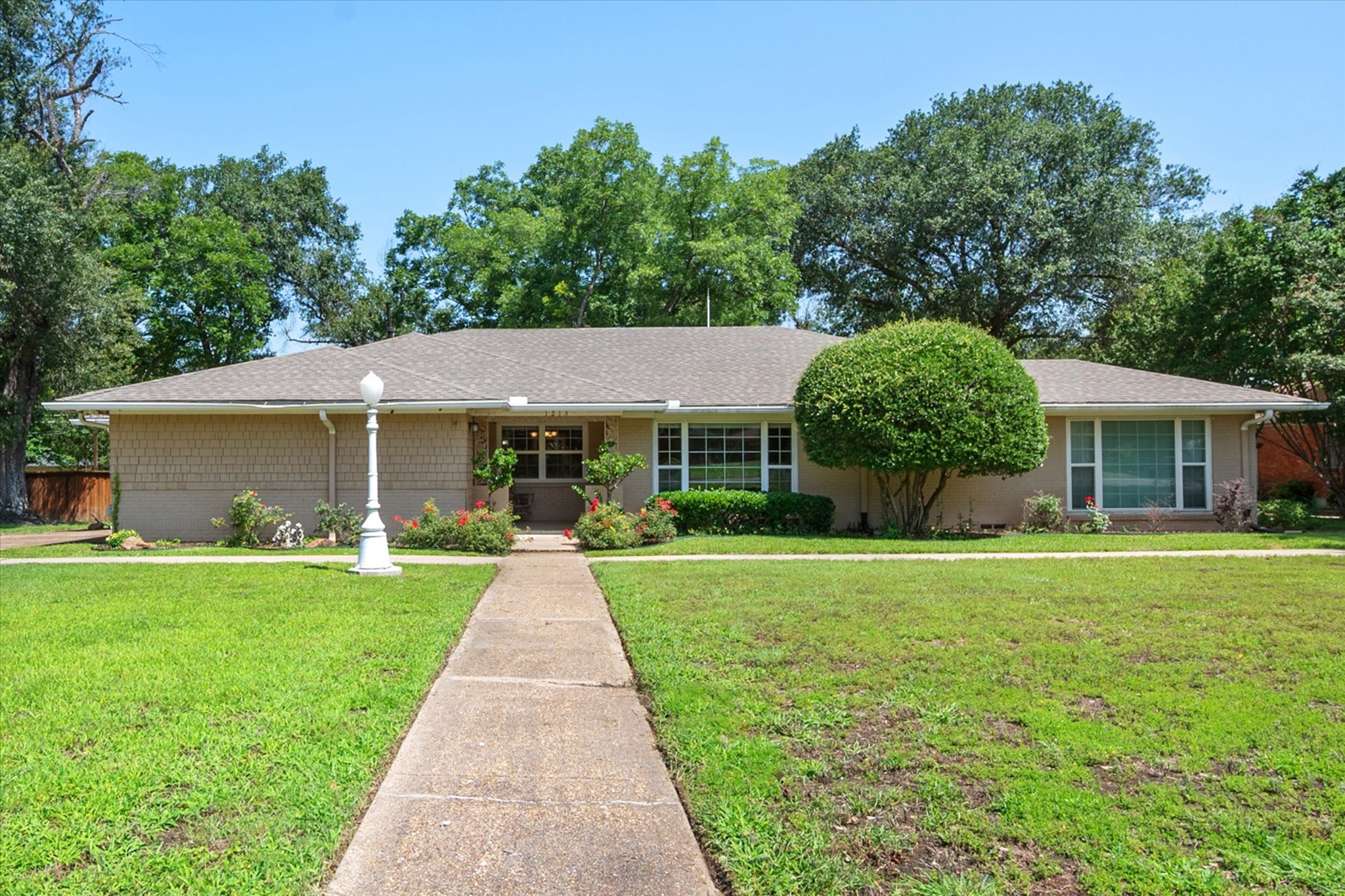 1215 Columbia Circle Corsicana TX 75110