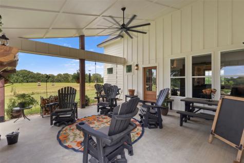2408 Vz County Road 3104 Edgewood TX 75117