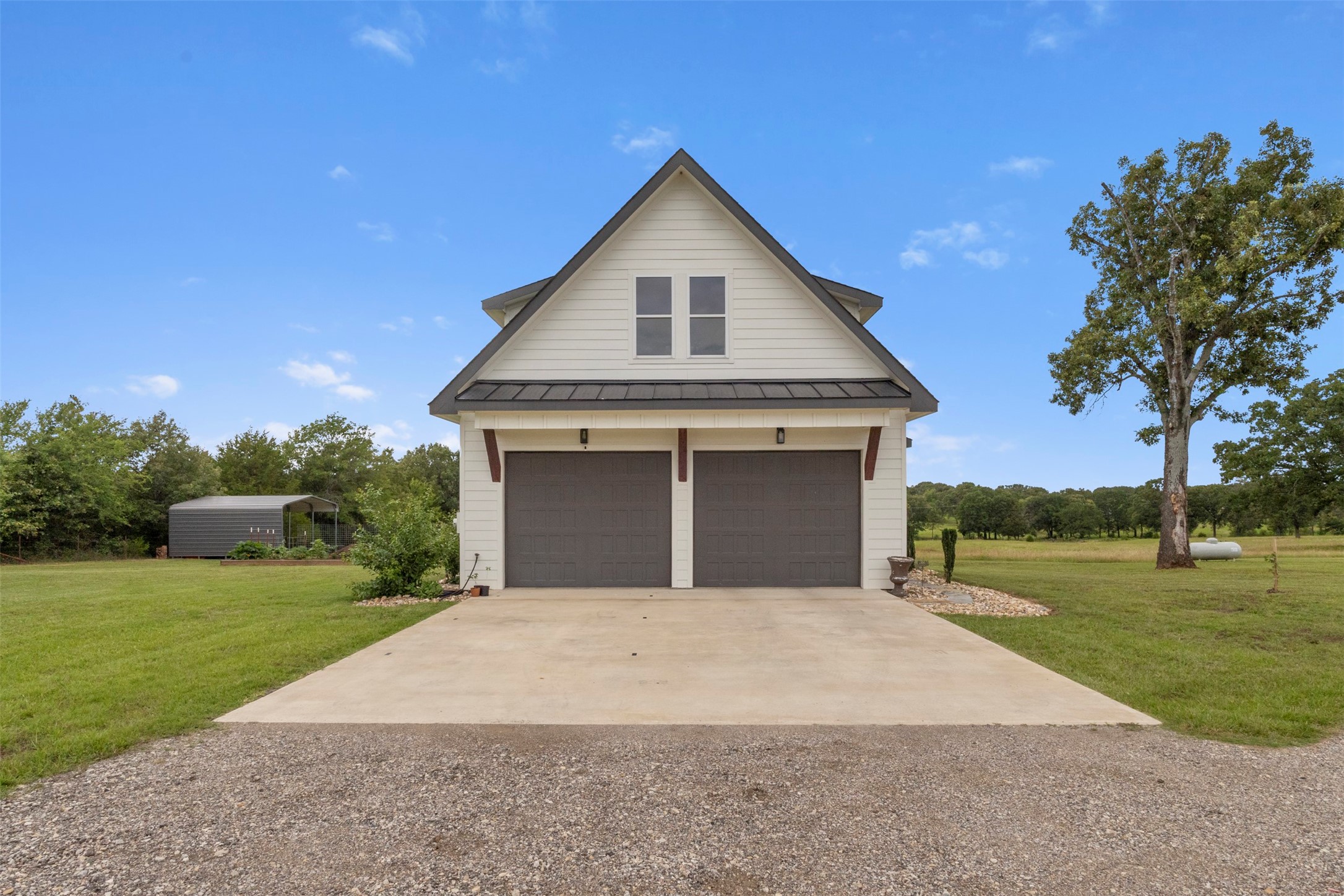 2408 Vz County Road 3104 Edgewood TX 75117