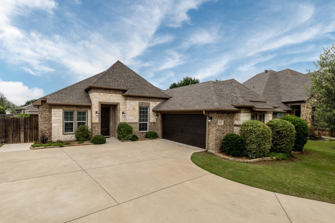 2501 Coral Cove Court Arlington TX 76001
