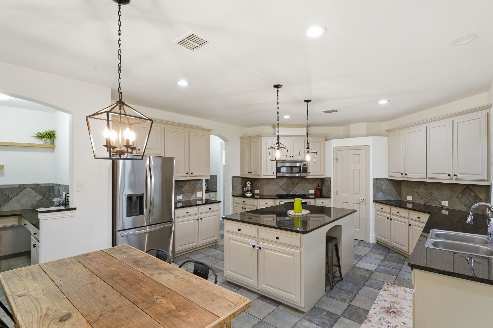 3913 Tidal Drive Carrollton TX 75007