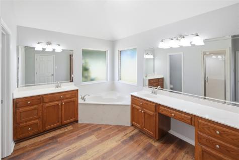 693 Mclaughlin Road Woodway TX 76712