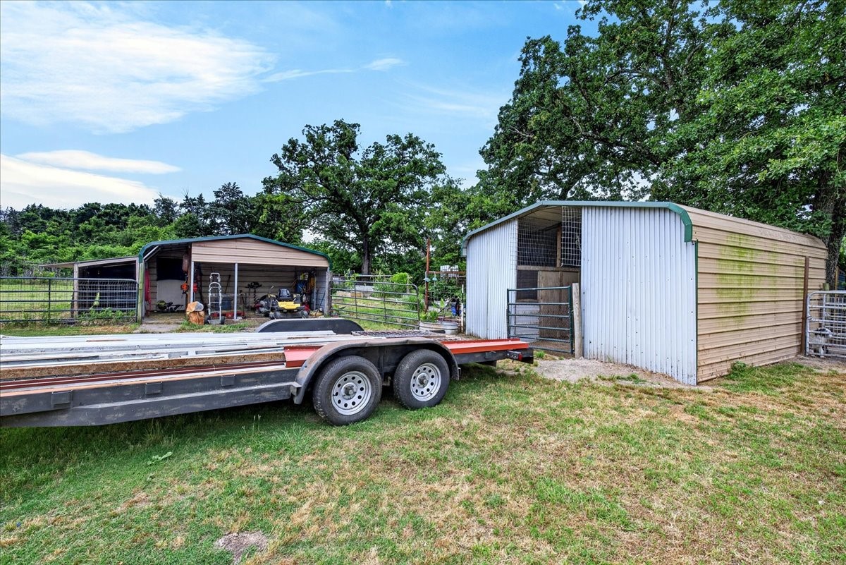 16001 County Road 4052 Kemp TX 75143