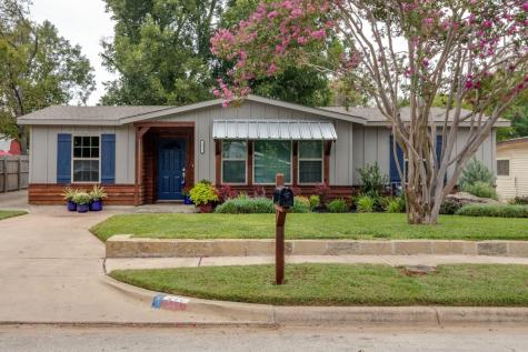 511 Bluebonnet Drive Hurst TX 76053