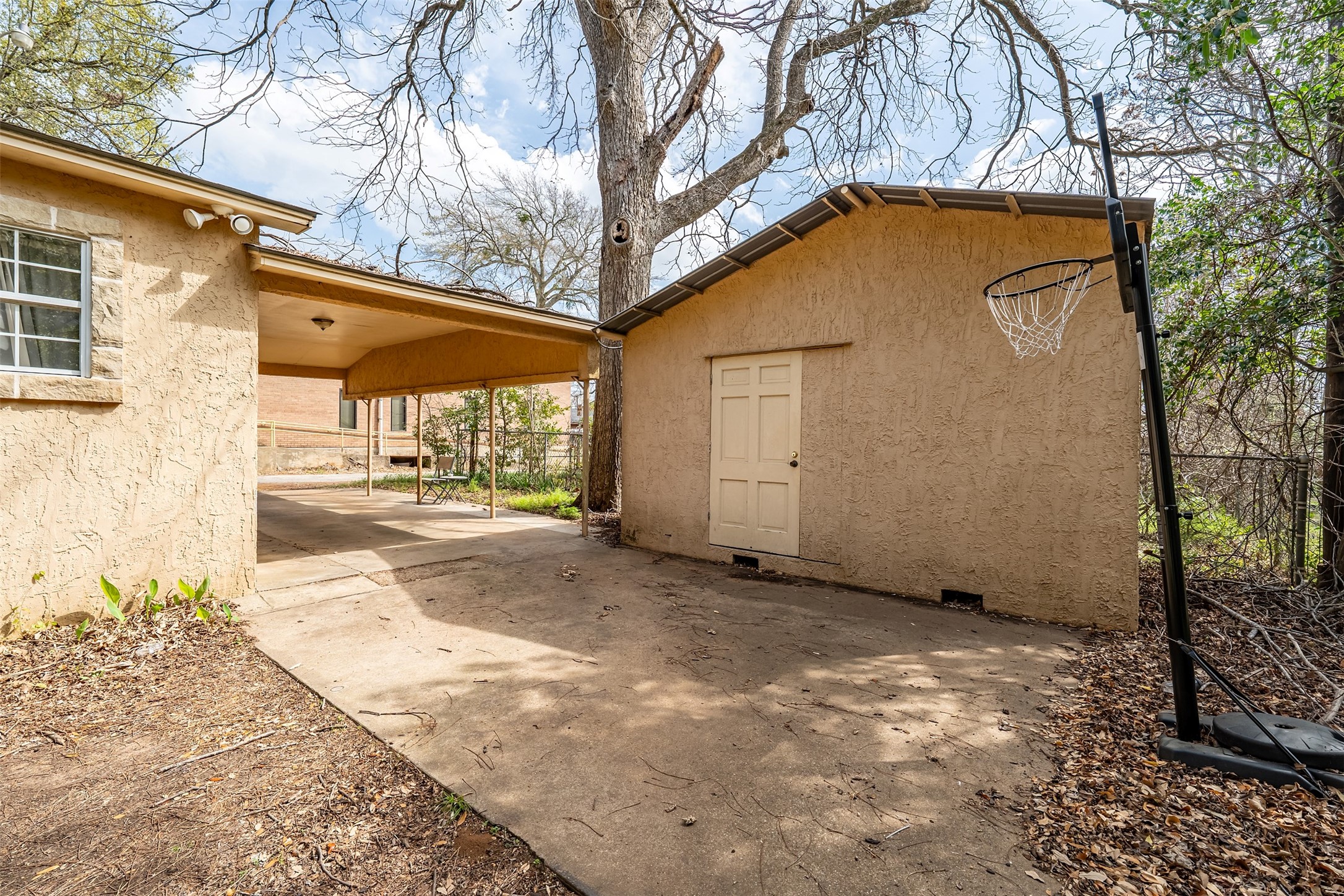 408 E Kolstad Street Palestine TX 75801