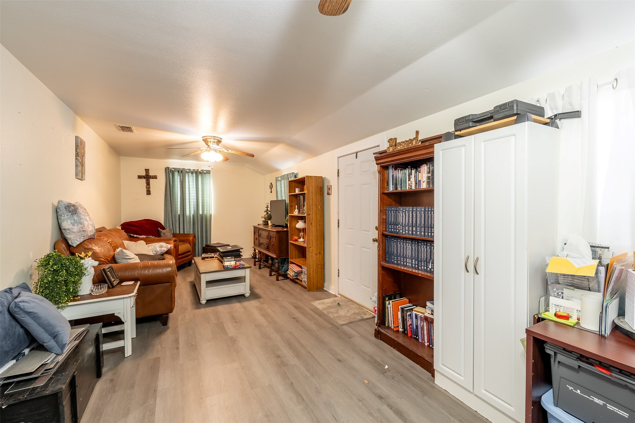 408 E Kolstad Street Palestine TX 75801