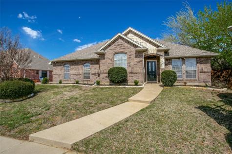 9215 Edgemont Drive North Richland Hills TX 76182