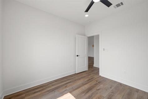 1337 Red Rock Road Hewitt TX 76643