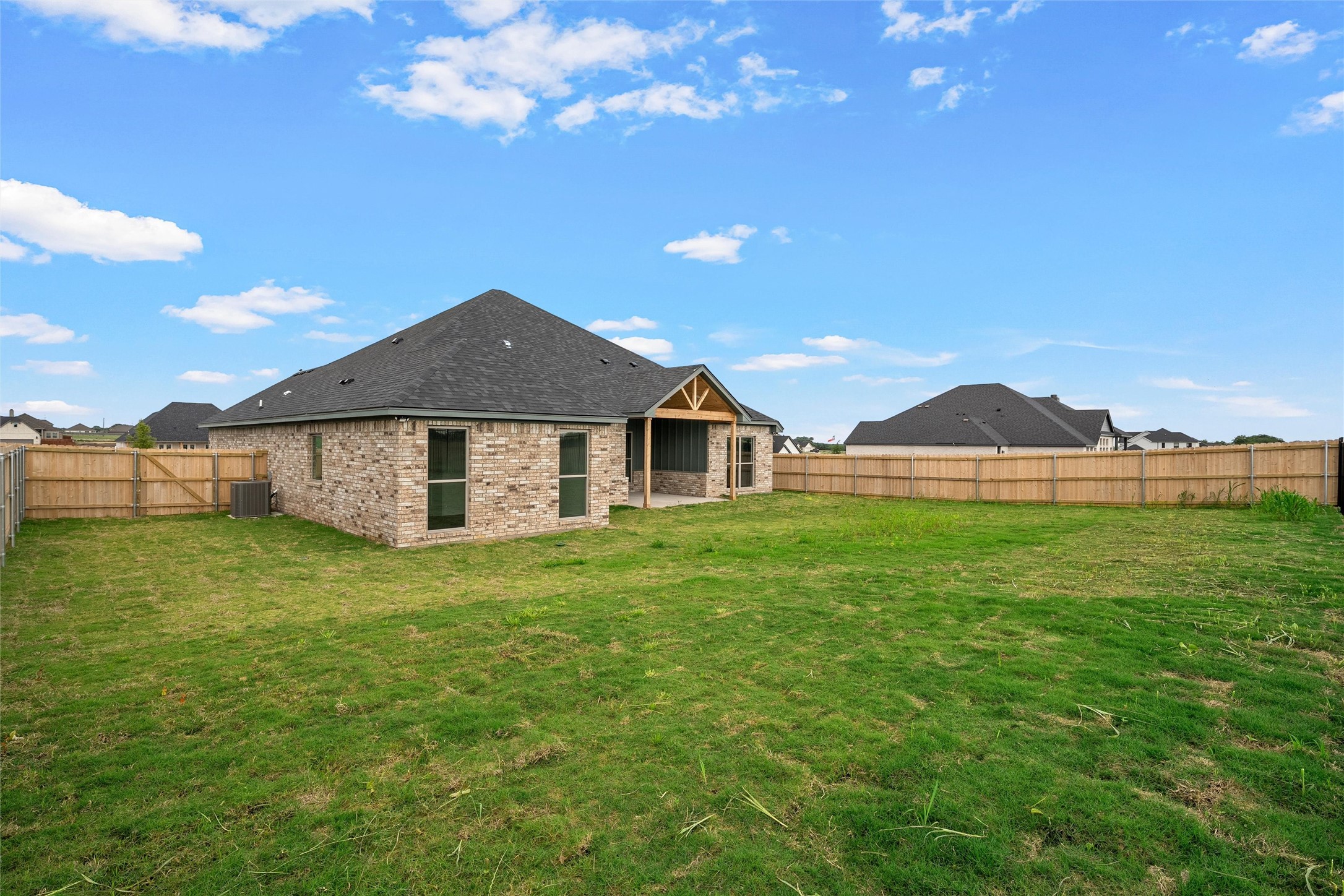 1337 Red Rock Road Hewitt TX 76643