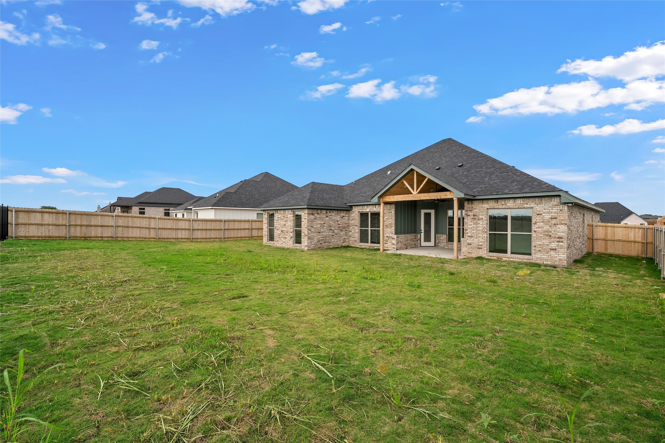 1337 Red Rock Road Hewitt TX 76643