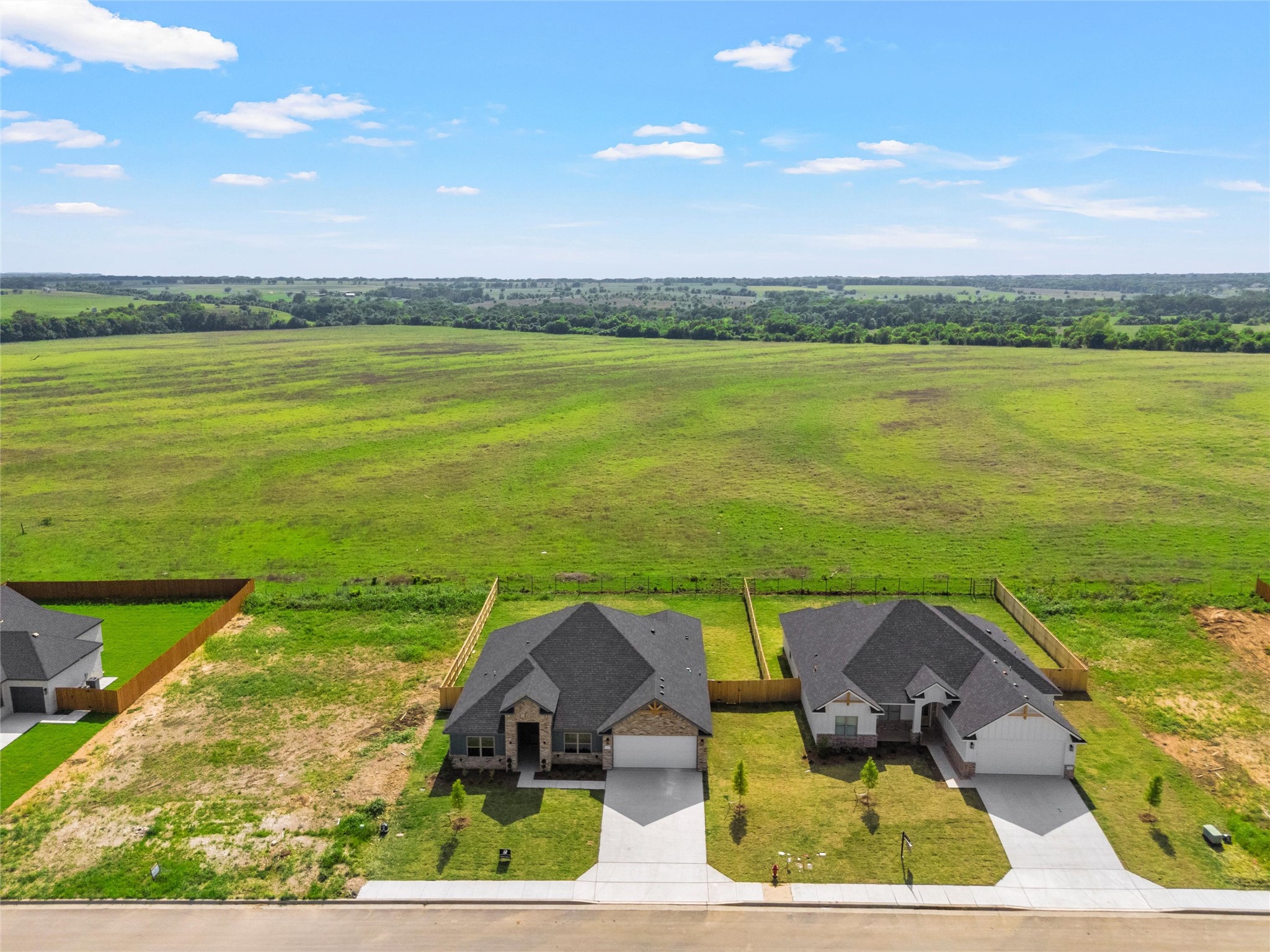 1337 Red Rock Road Hewitt TX 76643