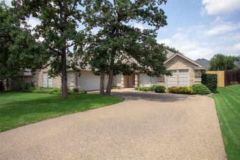 1015 Oak Hill Park Kennedale TX 76060