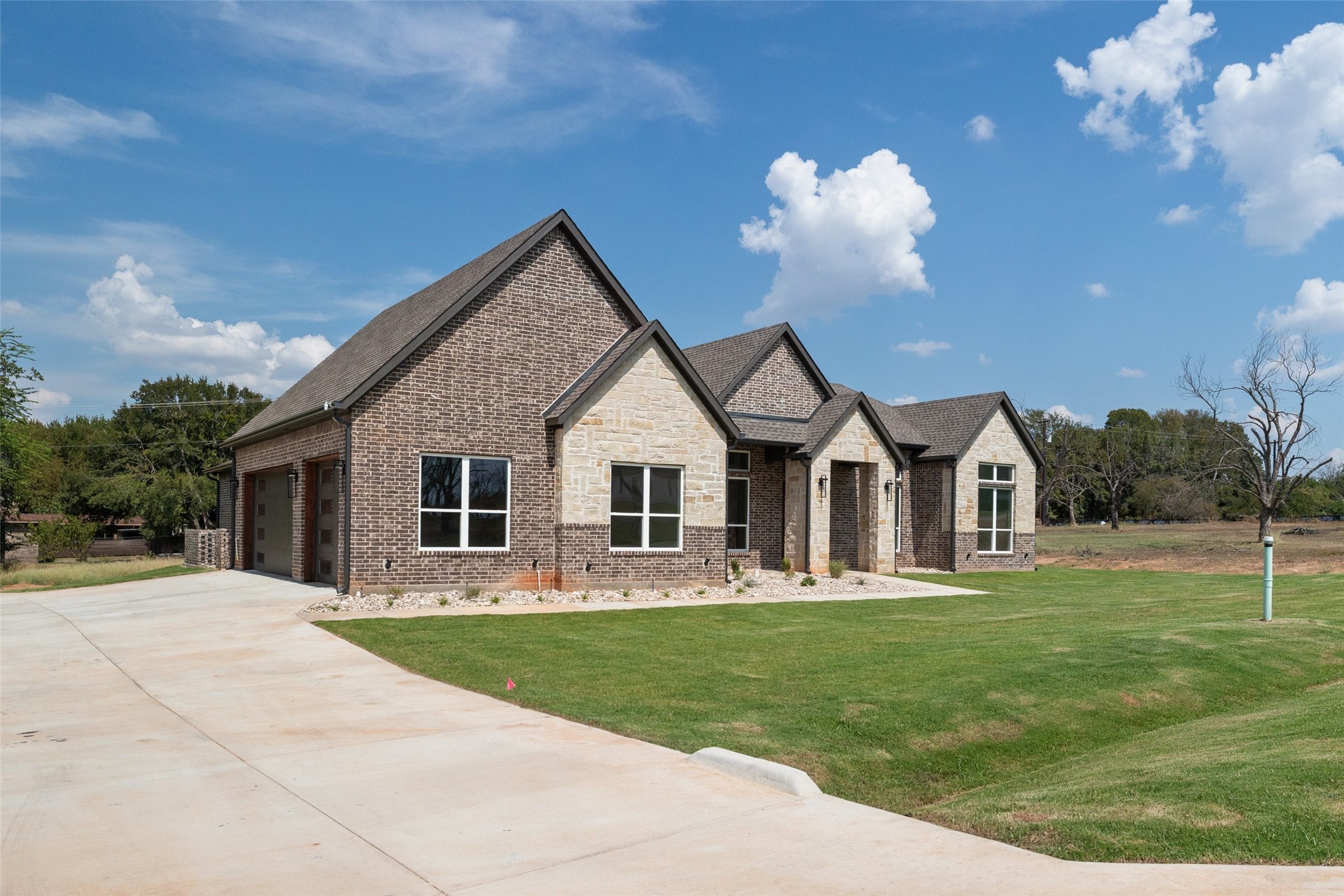 2416 Candlestick Drive Granbury TX 76049