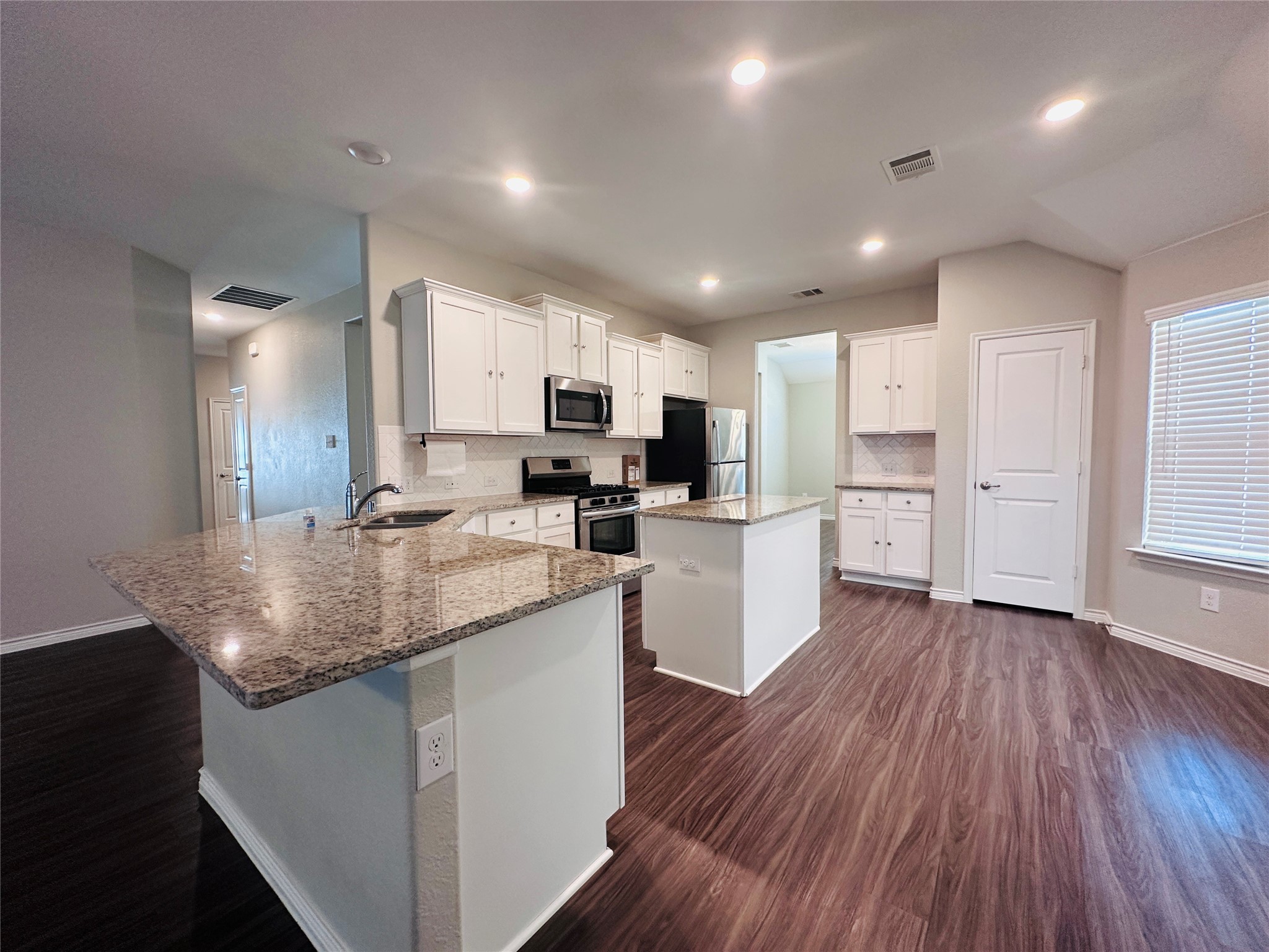 228 Mina Street Red Oak TX 75154