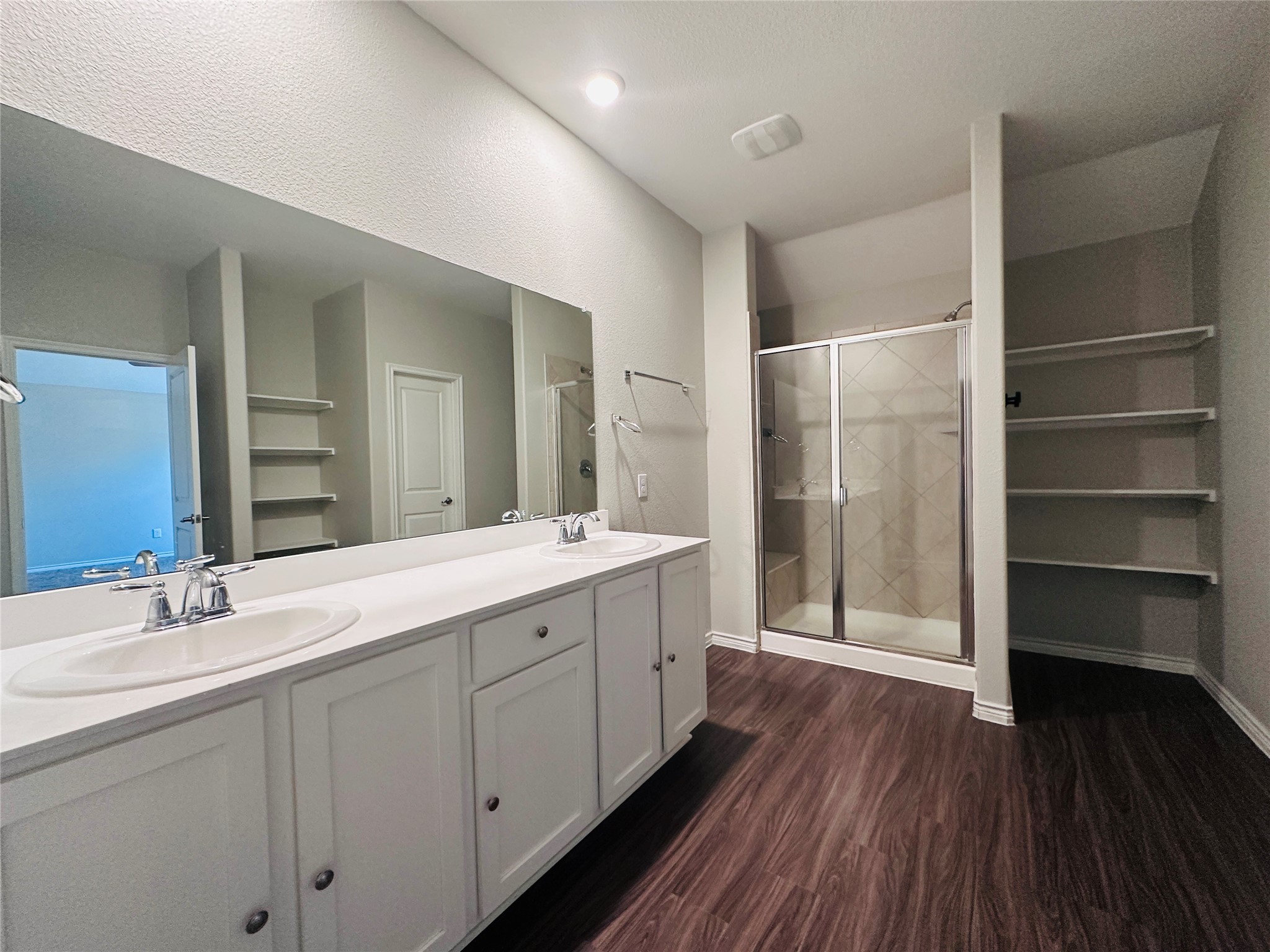 228 Mina Street Red Oak TX 75154
