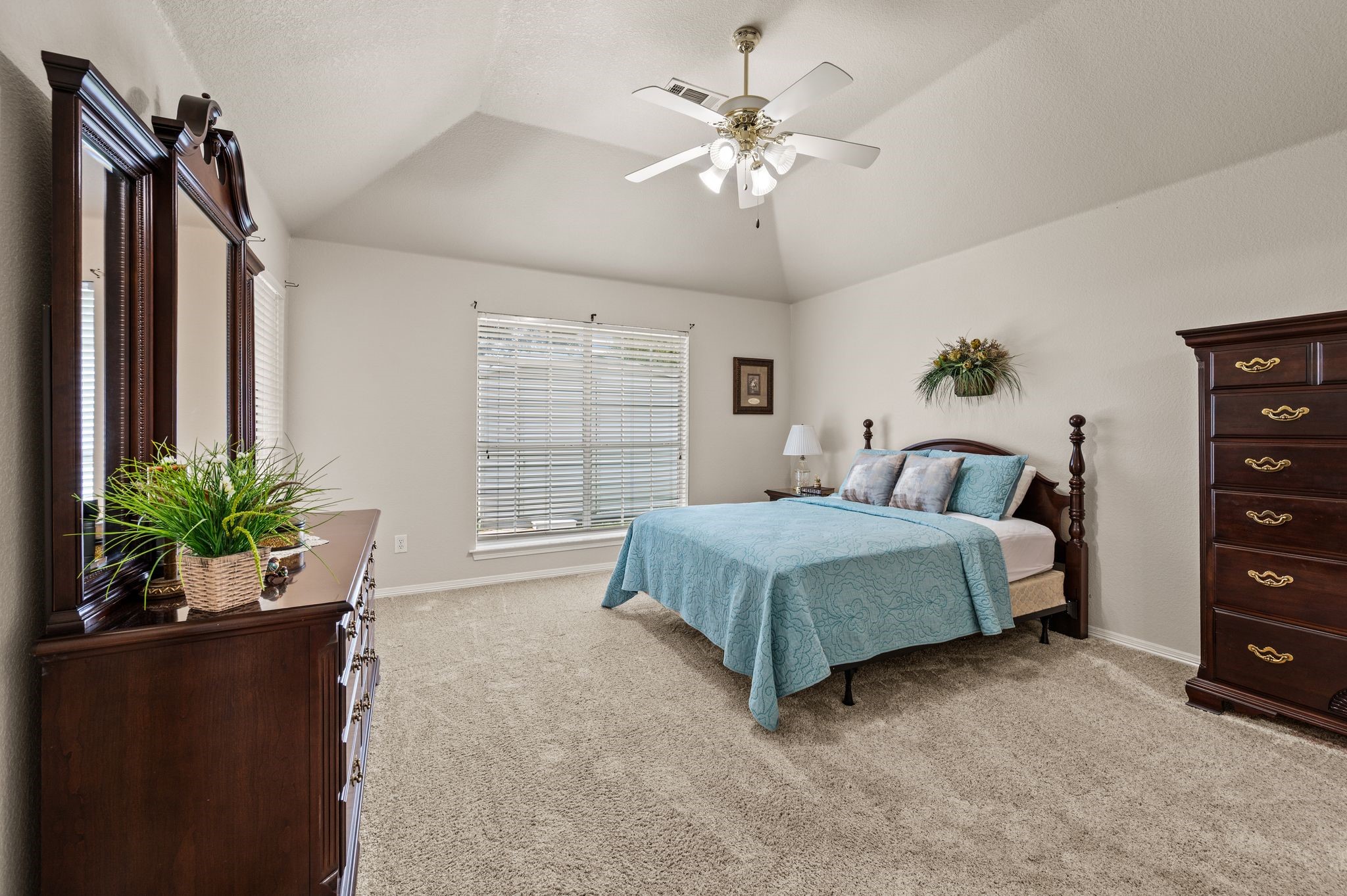 2732 Crystal Glenn Circle Hurst TX 76054