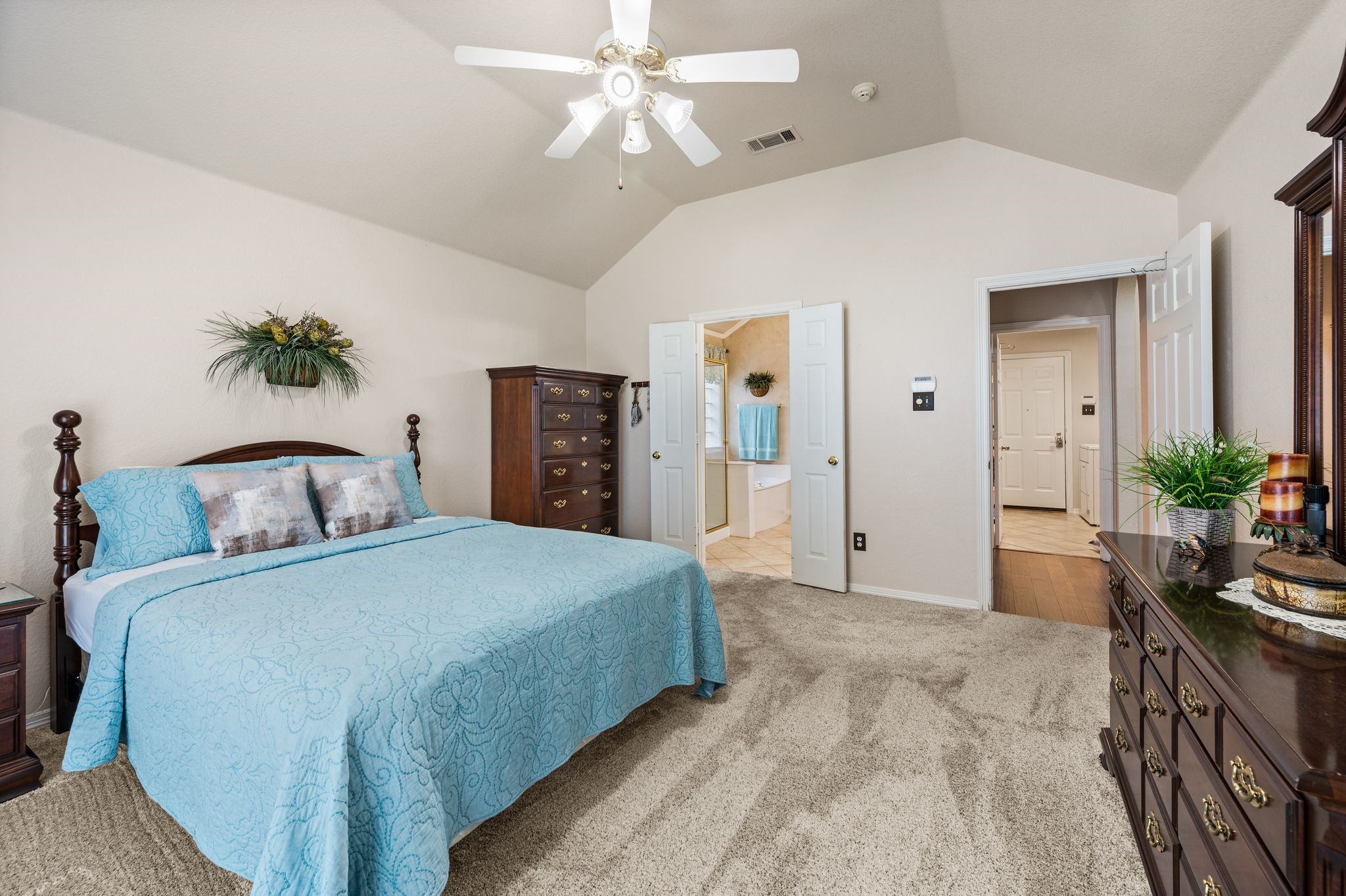 2732 Crystal Glenn Circle Hurst TX 76054