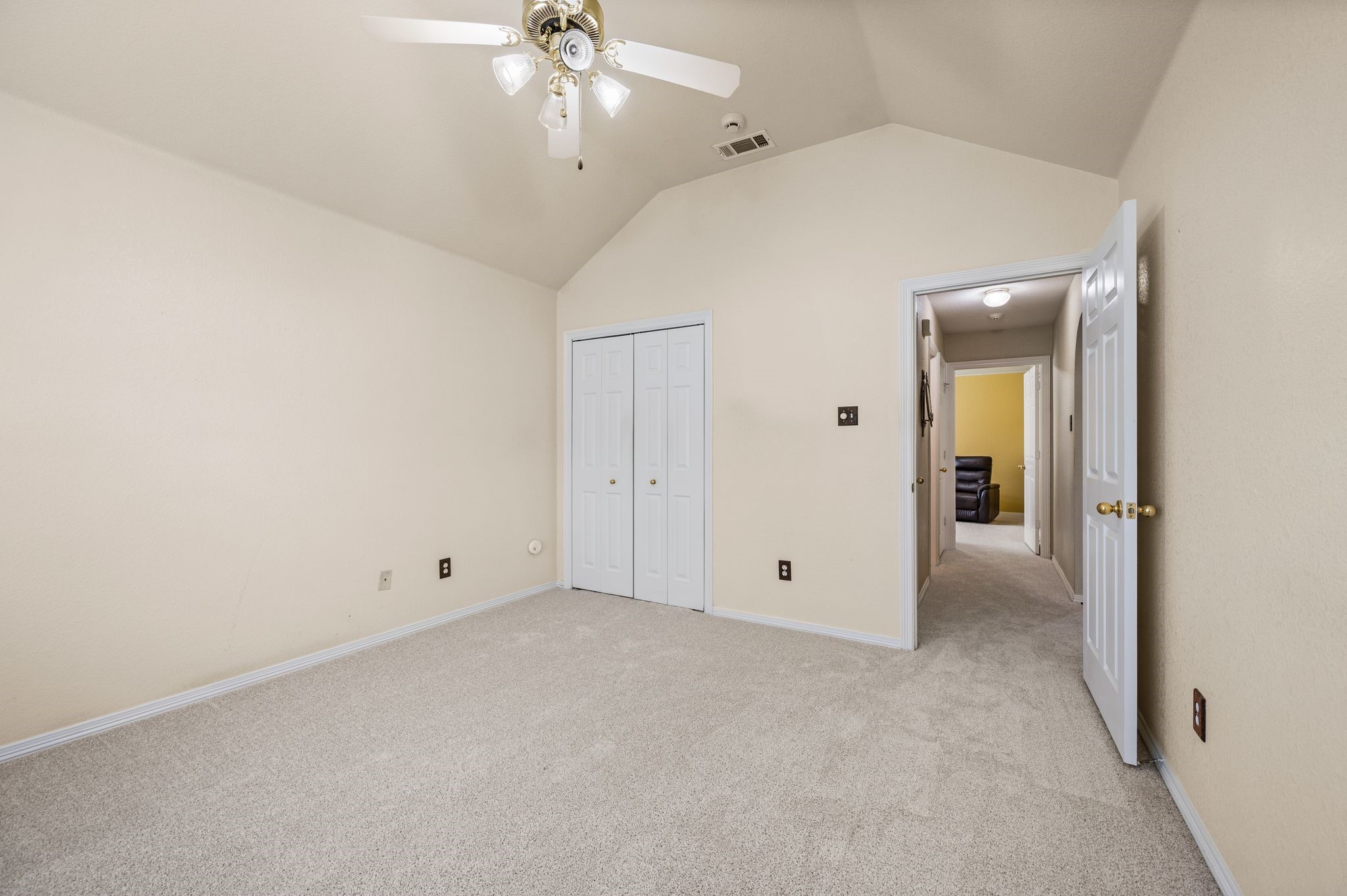 2732 Crystal Glenn Circle Hurst TX 76054