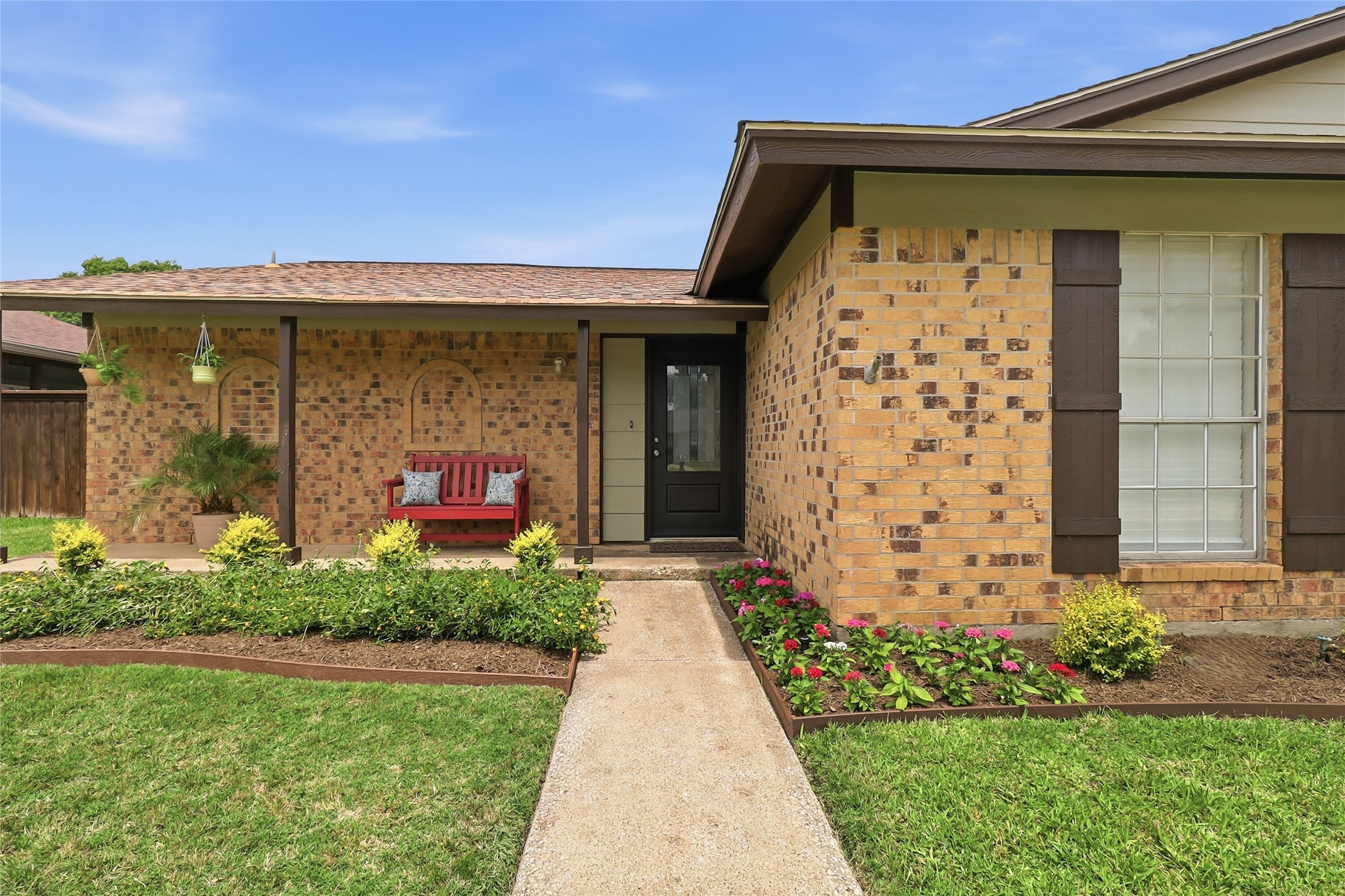 2137 Village Green Drive Garland TX 75044