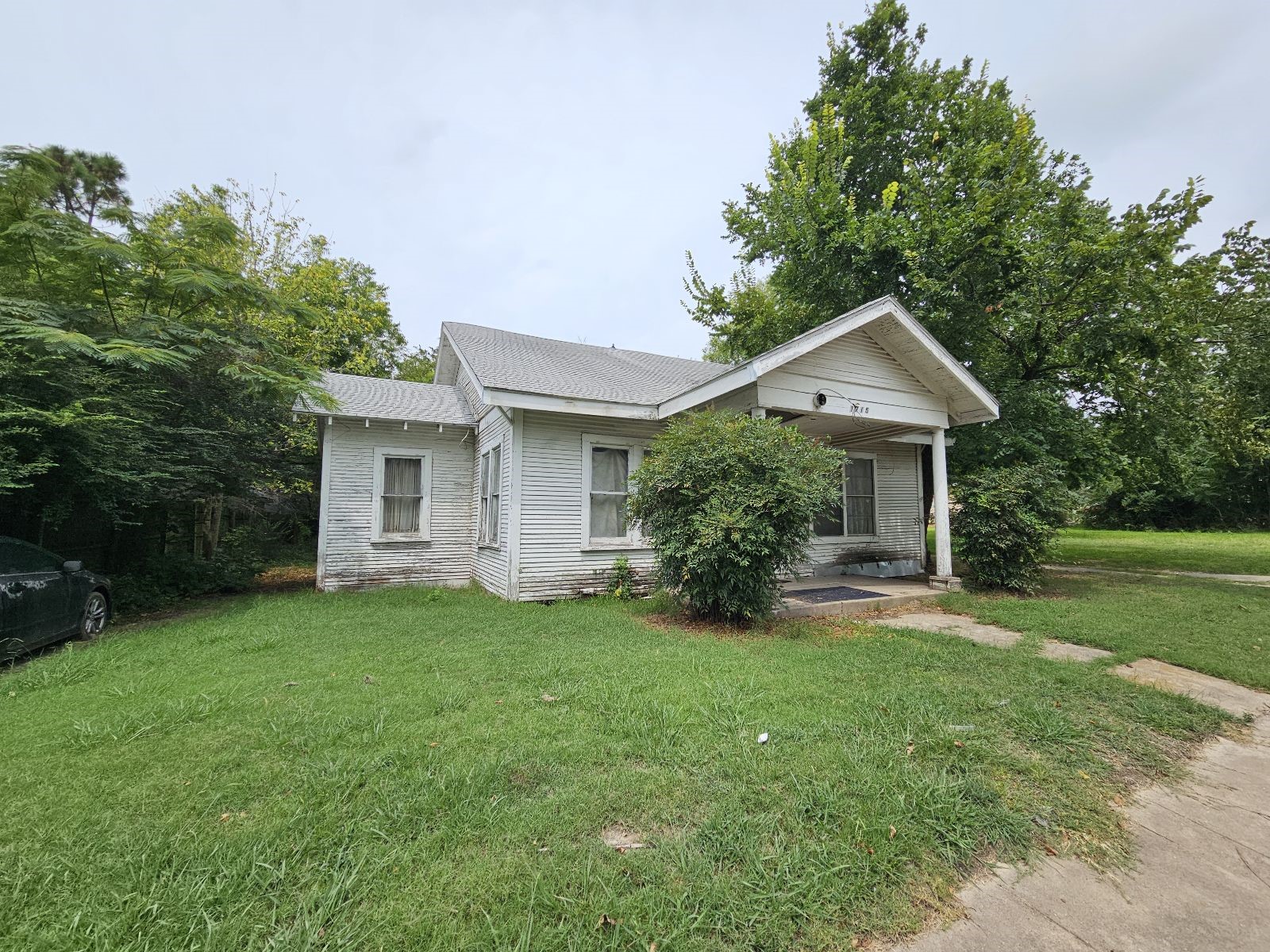 1715 Park Street Commerce TX 75428