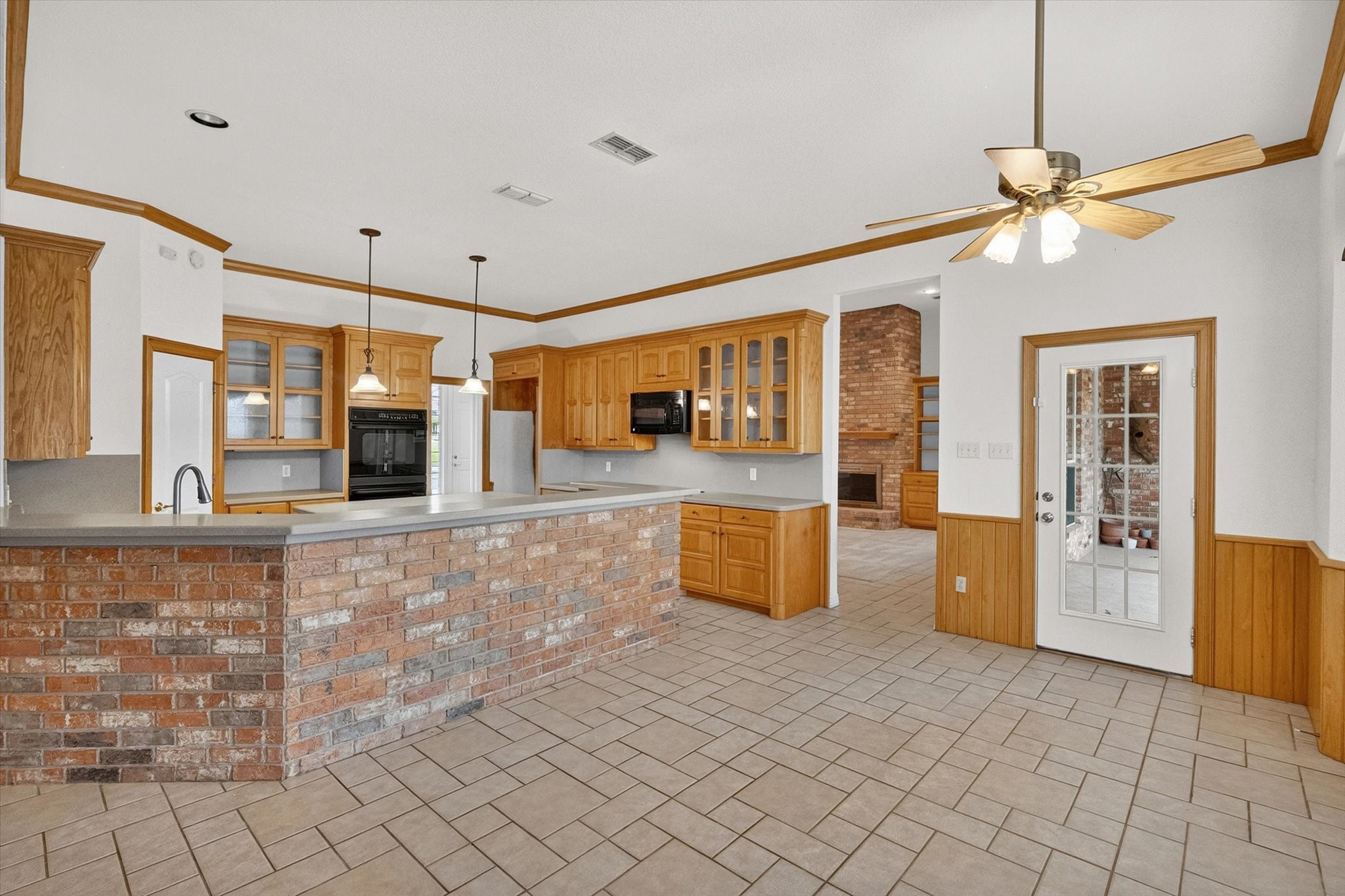 1810 Plum Creek Drive Midlothian TX 76065