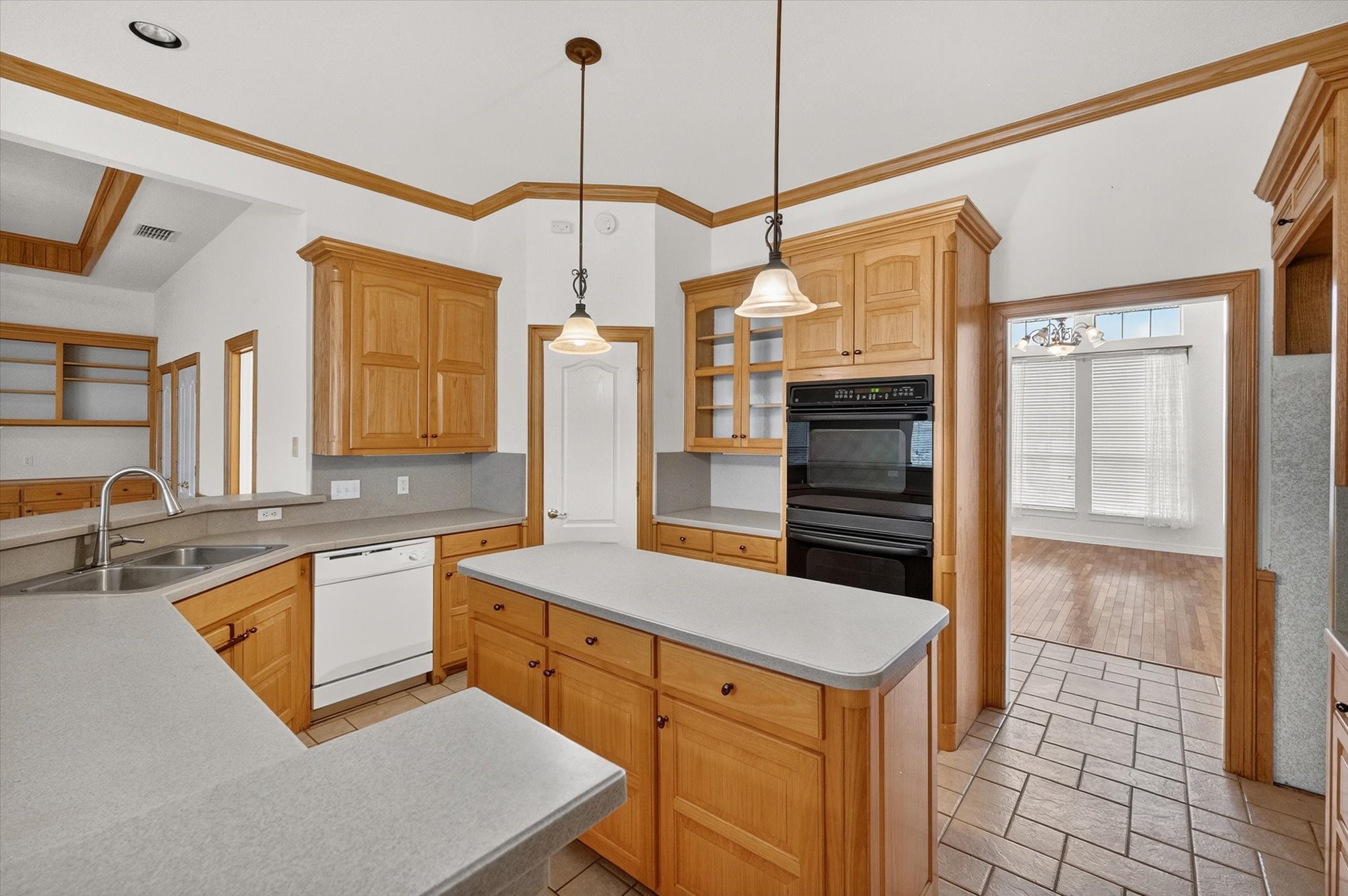 1810 Plum Creek Drive Midlothian TX 76065