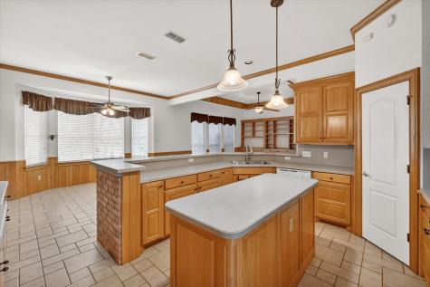 1810 Plum Creek Drive Midlothian TX 76065