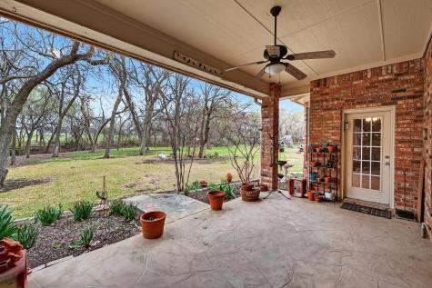 1810 Plum Creek Drive Midlothian TX 76065