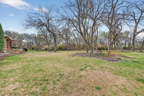 1810 Plum Creek Drive Midlothian TX 76065