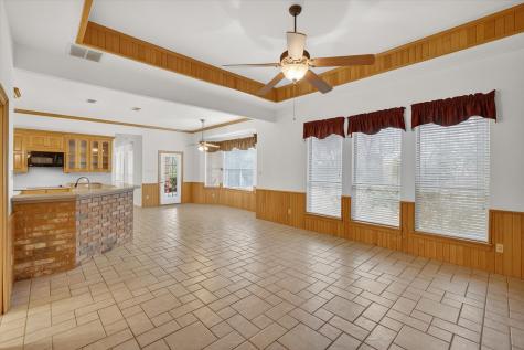 1810 Plum Creek Drive Midlothian TX 76065