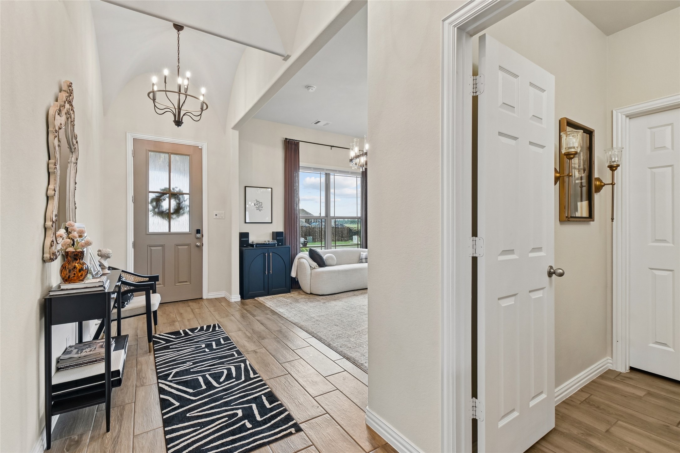 2532 Bunker Hill Drive Burleson TX 76028
