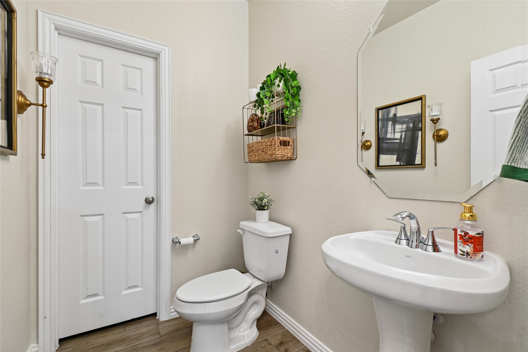 2532 Bunker Hill Drive Burleson TX 76028