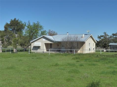254 Rhodes Lane Bowie TX 76230