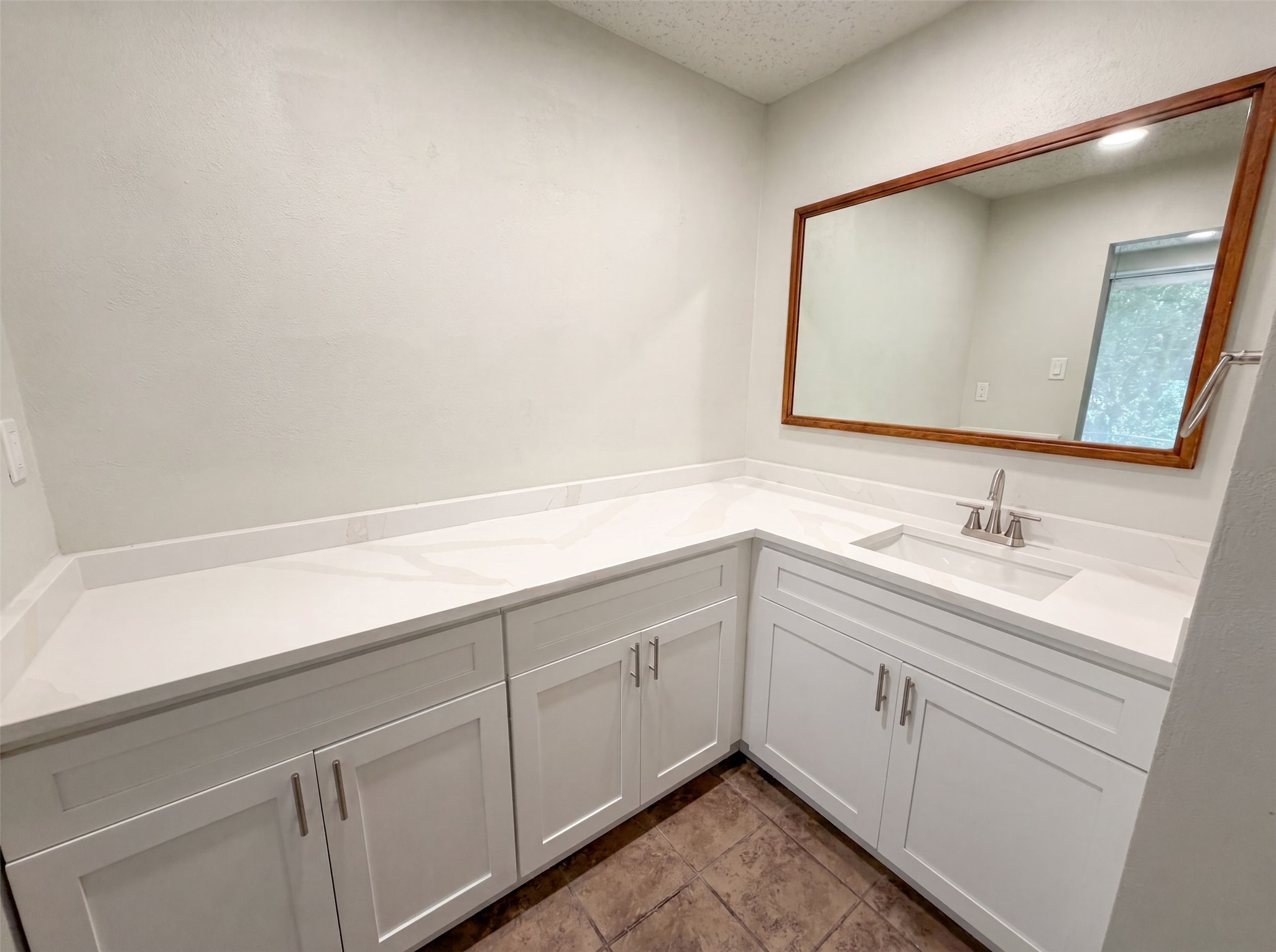 202 Vanshire Road W Lakeside TX 76108
