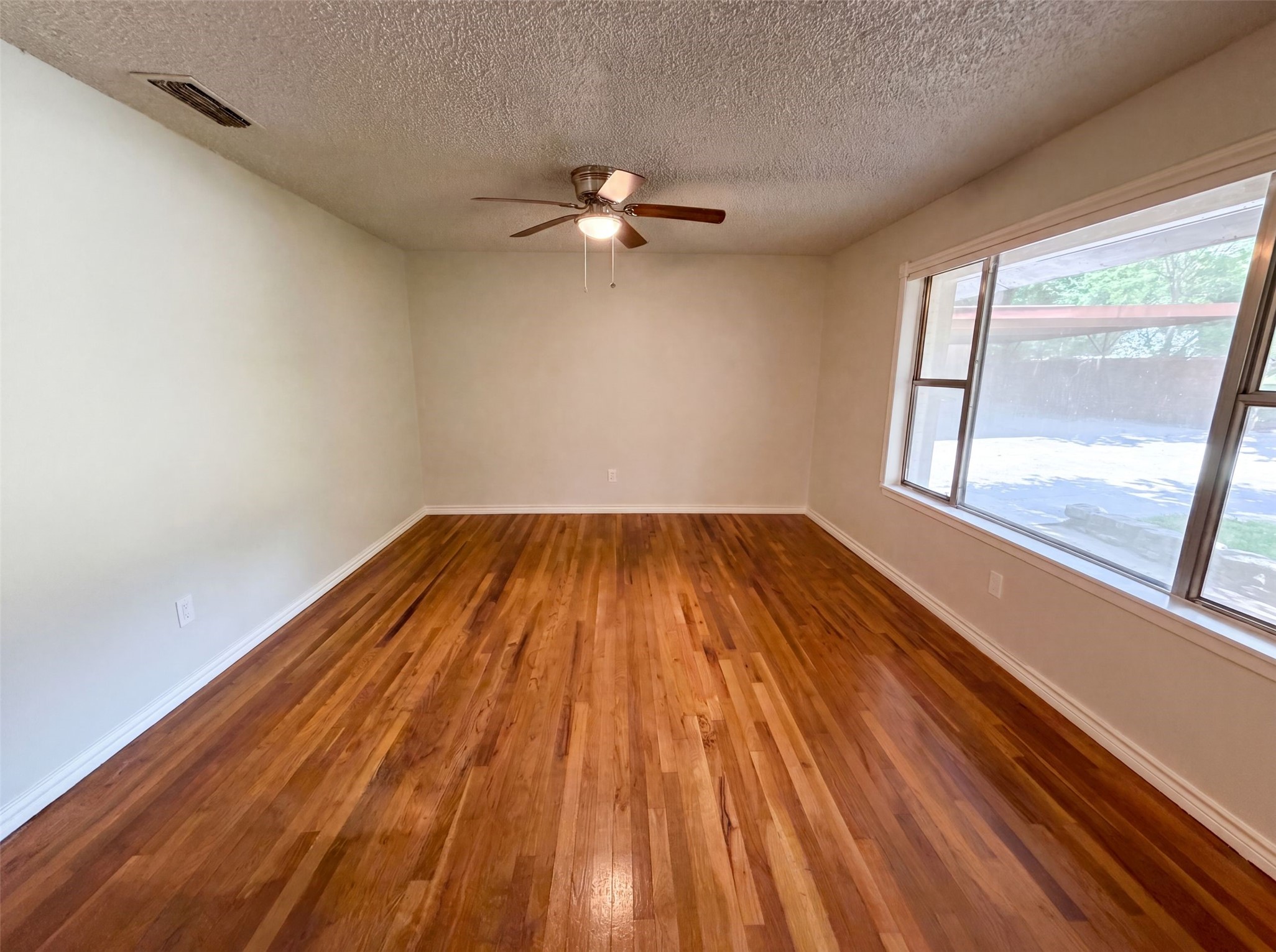 202 Vanshire Road W Lakeside TX 76108