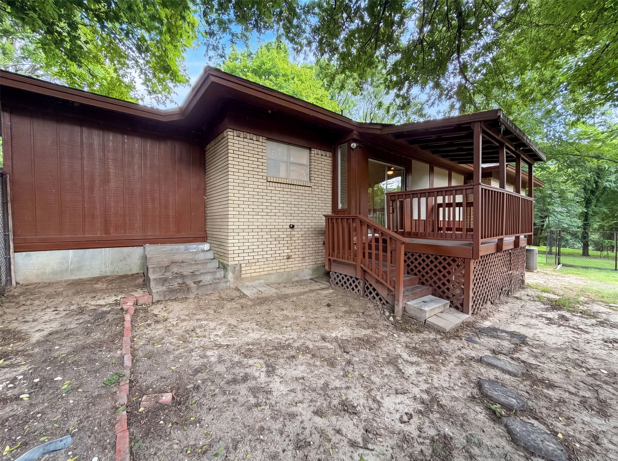 202 Vanshire Road W Lakeside TX 76108