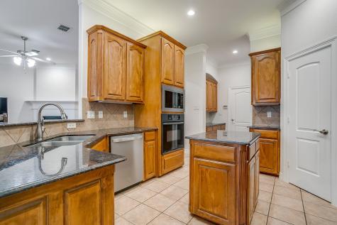 1208 Saddle Trail Willow Park TX 76087