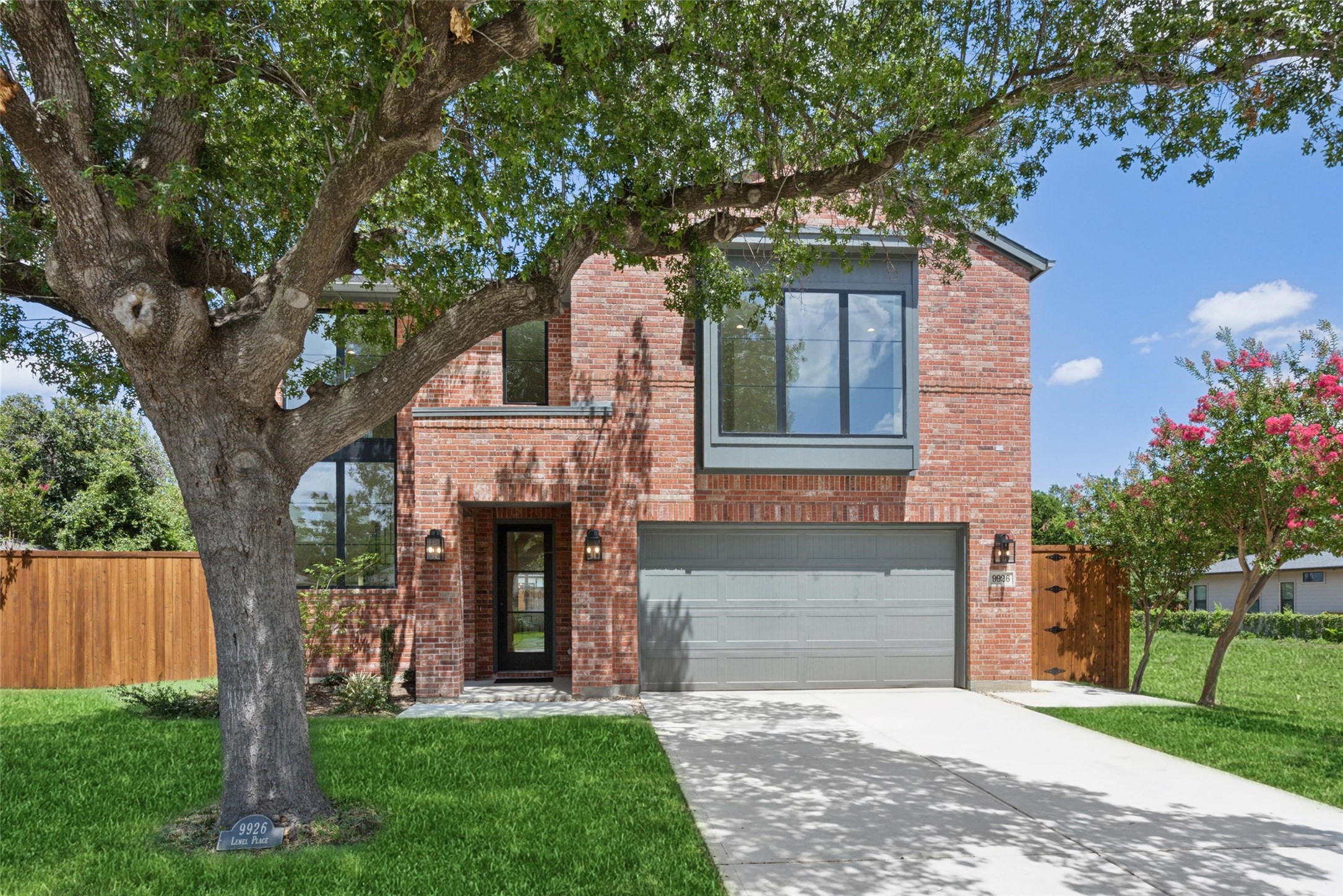 9926 Lenel Place Dallas TX 75220