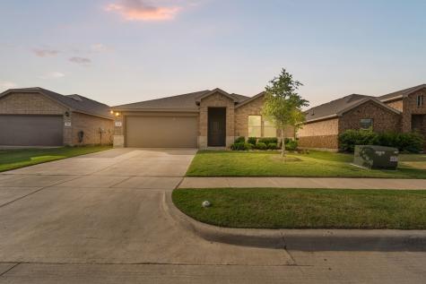 806 Peighton Court Cleburne TX 76033