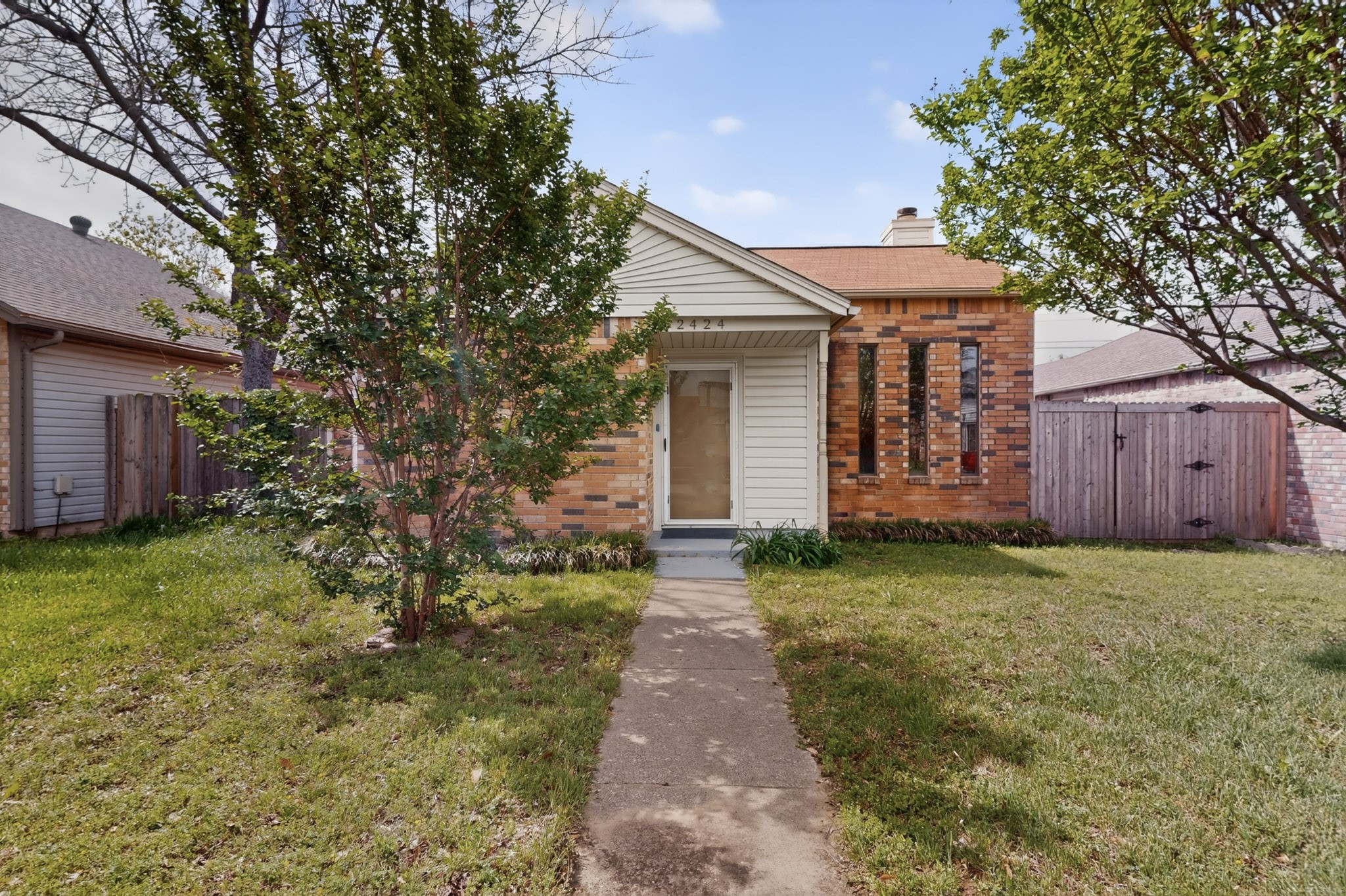 2424 Markland Street Irving TX 75060