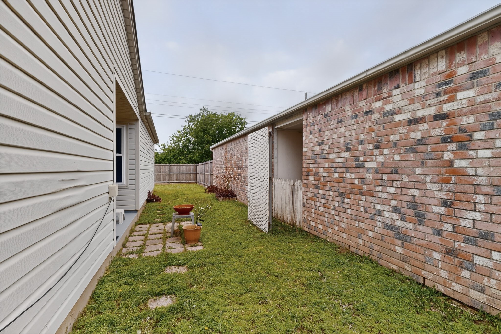 2424 Markland Street Irving TX 75060