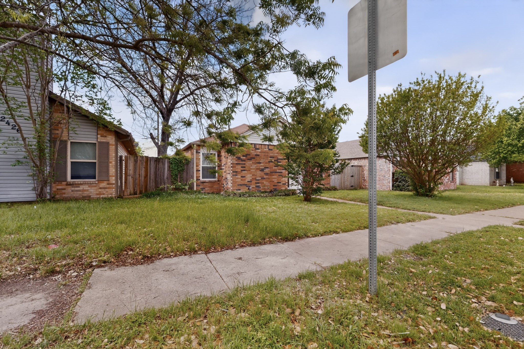 2424 Markland Street Irving TX 75060